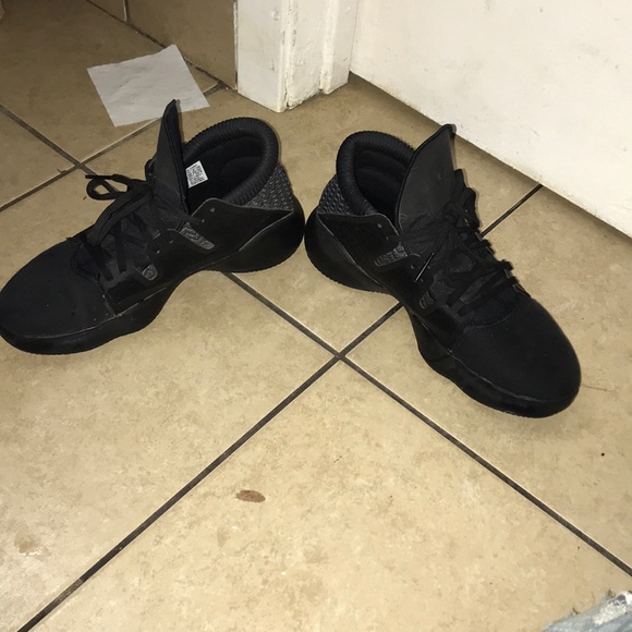 Adidas shoes - Picture 4 of 5